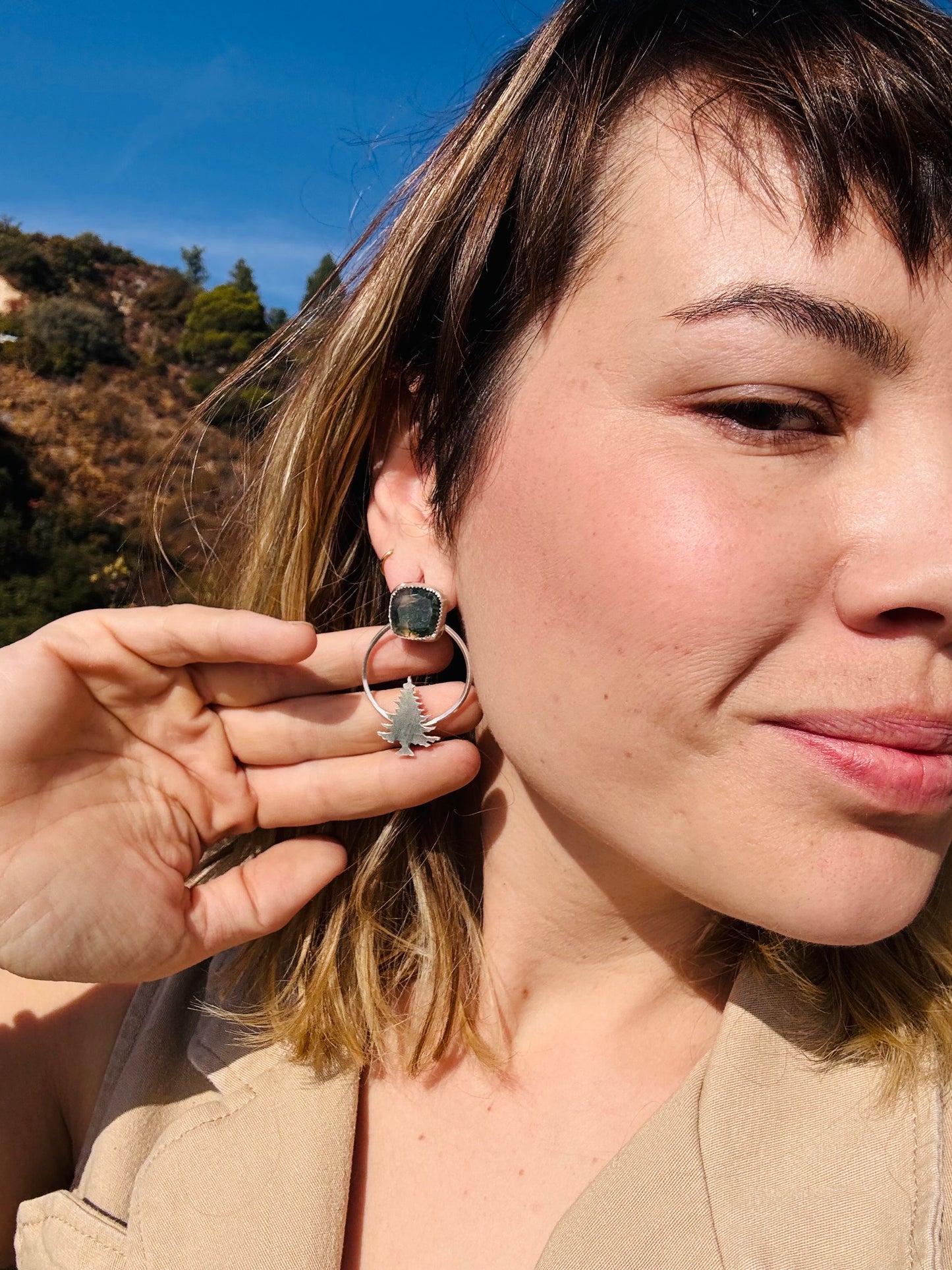 .Moss Agate Tree Hoop Earrings